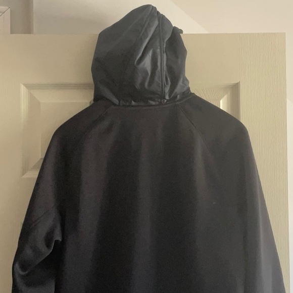 Under Armour jacket with hoodie - Picture 5 of 5